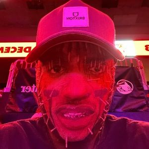 Meet your Posher, Cameron